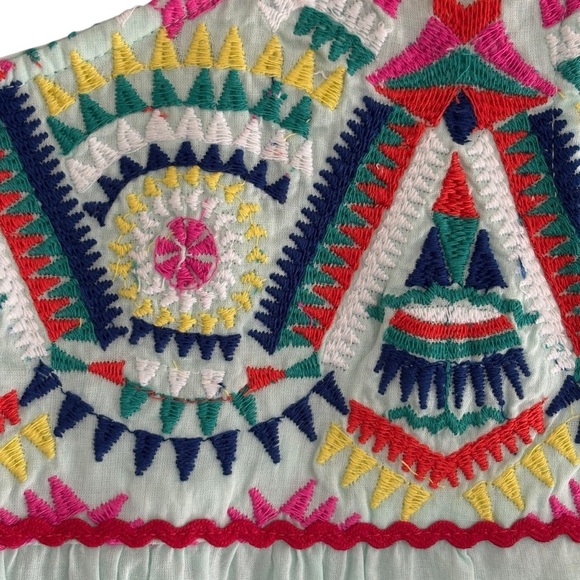 Spade & Heart Lindsie Embroidered Detail Yoke Tank Top Sleeveless Size Large - Picture 4 of 7